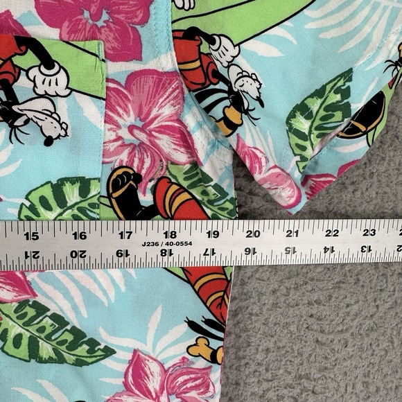 Disney's Goofy Resort‎ Allover Print Woven Size S Mens Button Up Shirt Beach - Picture 4 of 7